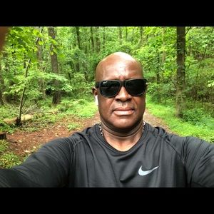 Meet your Posher, Ronald